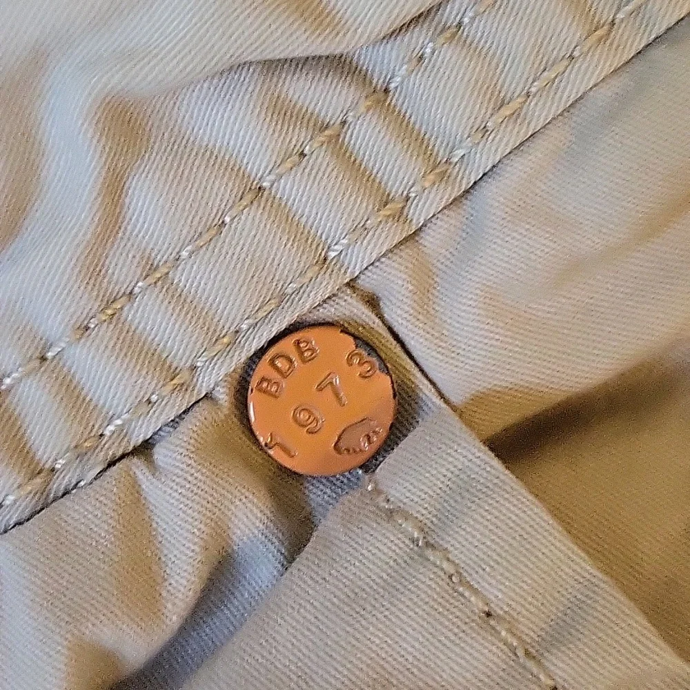 Men's Buffalo David Bitton Shorts, Size 34W - Picture 6 of 10